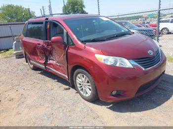  Salvage Toyota Sienna
