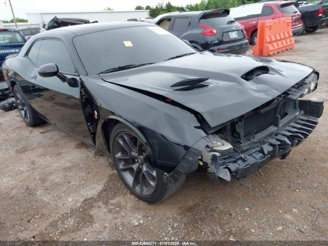  Salvage Dodge Challenger