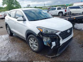  Salvage Hyundai TUCSON