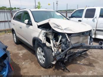  Salvage Kia Sorento