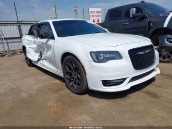  Salvage Chrysler 300