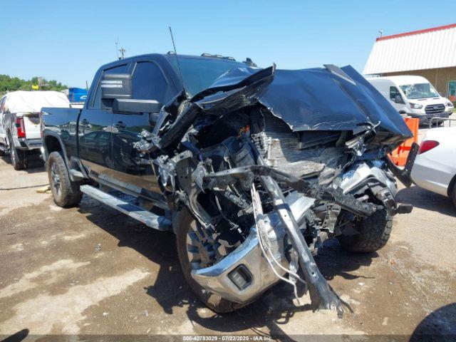  Salvage Chevrolet Silverado 2500