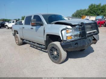  Salvage Chevrolet Silverado 2500