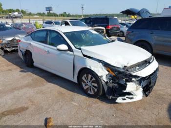  Salvage Nissan Altima