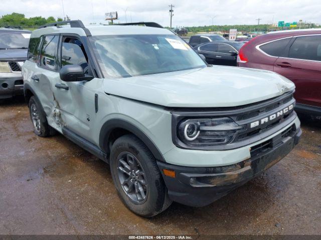  Salvage Ford Bronco