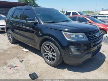  Salvage Ford Explorer