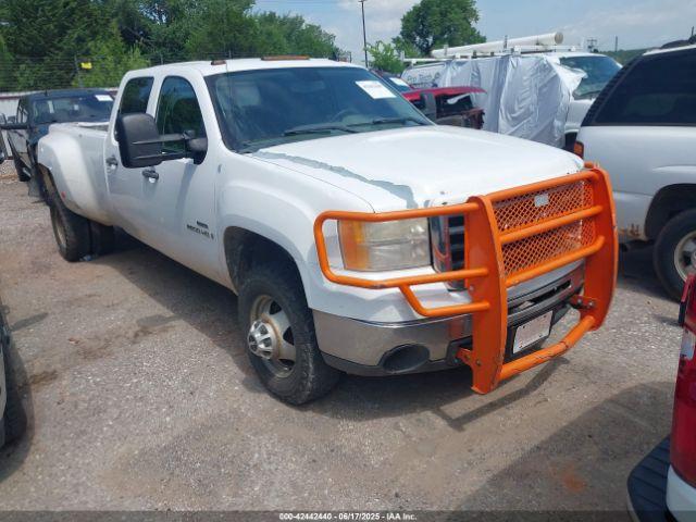  Salvage General Motors Sierra 3500HD