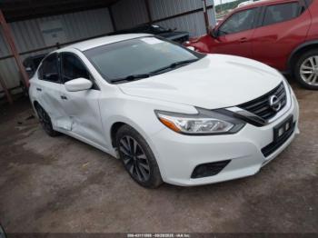  Salvage Nissan Altima