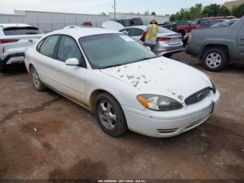  Salvage Ford Taurus