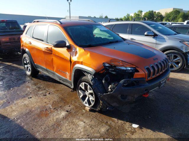  Salvage Jeep Cherokee