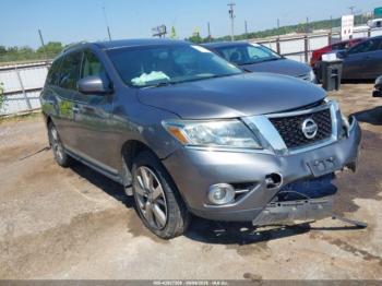  Salvage Nissan Pathfinder
