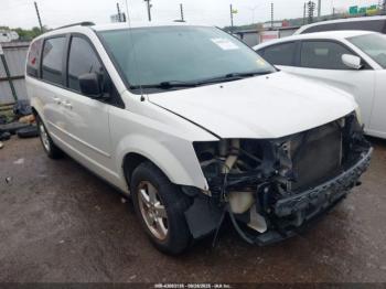  Salvage Dodge Grand Caravan