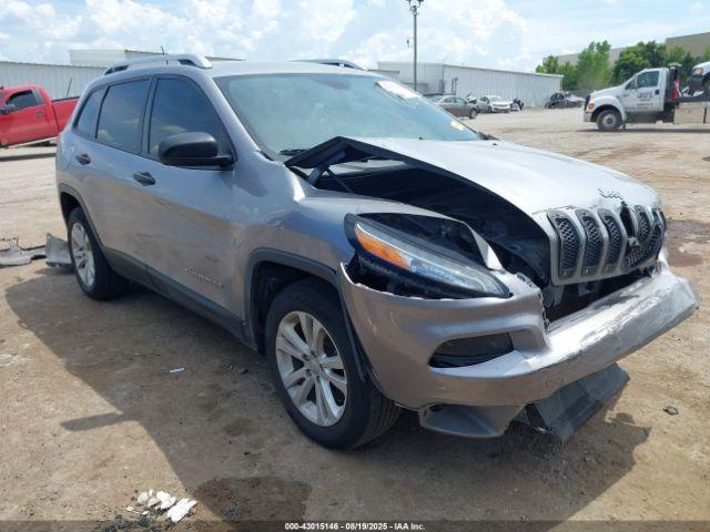  Salvage Jeep Cherokee