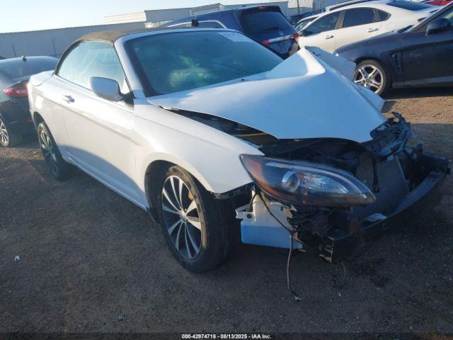  Salvage Chrysler 200