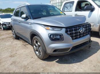  Salvage Hyundai VENUE