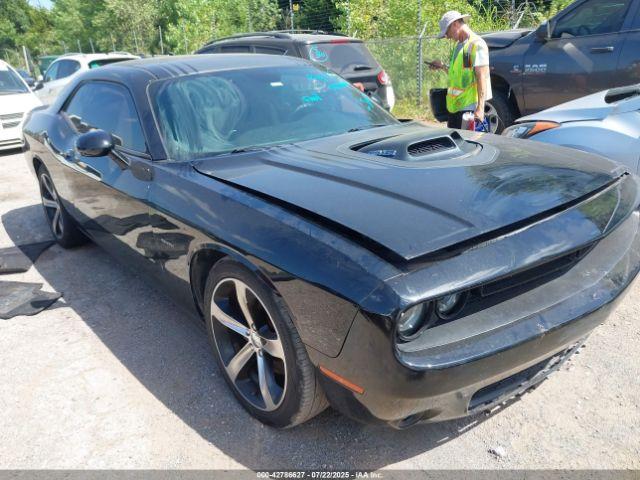  Salvage Dodge Challenger