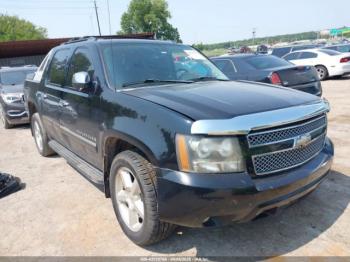  Salvage Chevrolet Avalanche 1500