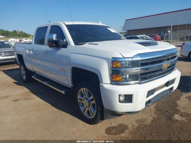  Salvage Chevrolet Silverado 2500