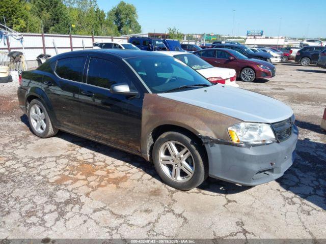  Salvage Dodge Avenger