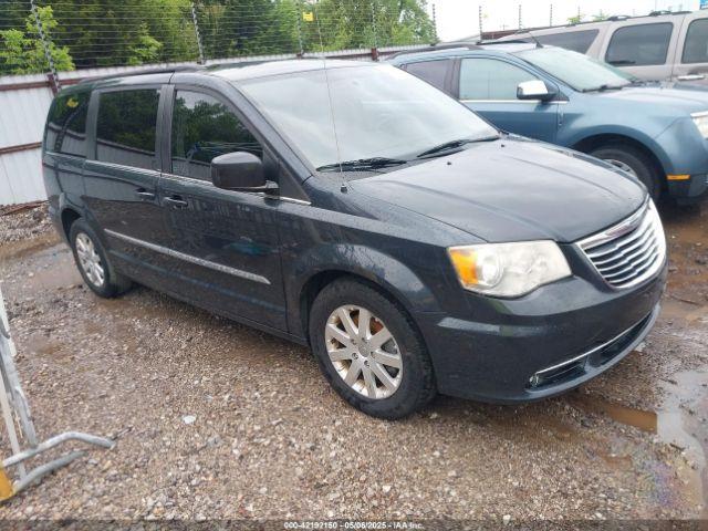  Salvage Chrysler Town & Country