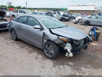  Salvage Kia Forte
