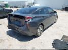 Toyota Prius Four Image 5