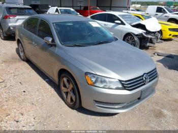  Salvage Volkswagen Passat