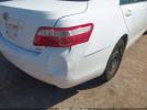 Toyota Camry Le Image 4