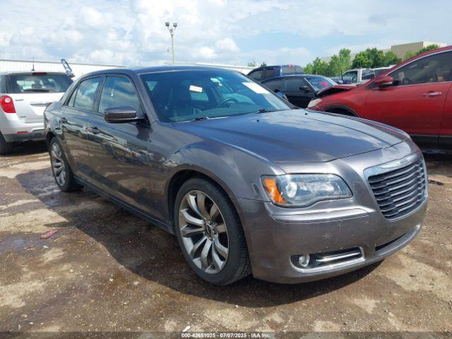  Salvage Chrysler 300