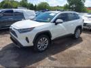 Toyota RAV4 Limited Image 11