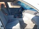 Toyota Camry Le Image 11