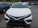 Toyota Camry Se Image 9