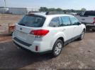 Subaru Outback 2.5i Image 6