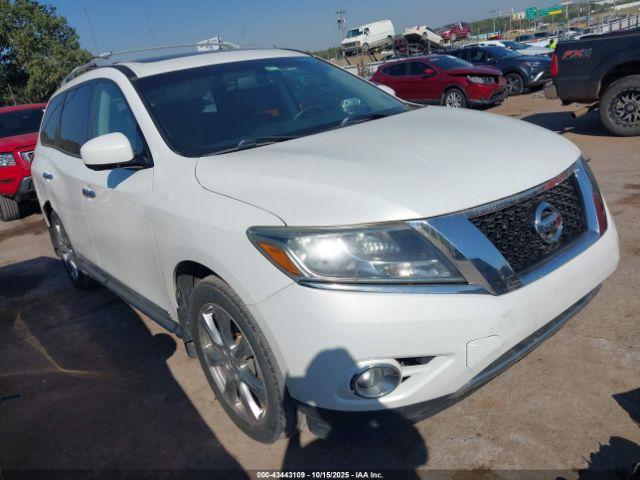  Salvage Nissan Pathfinder