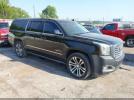 GMC Yukon Denali Image 1