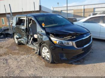  Salvage Kia Sedona