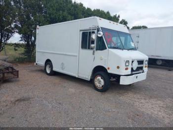  Salvage Freightliner Chassis