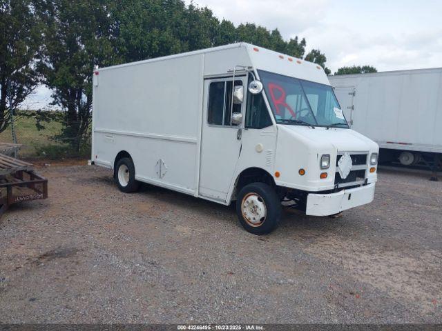  Salvage Freightliner Chassis