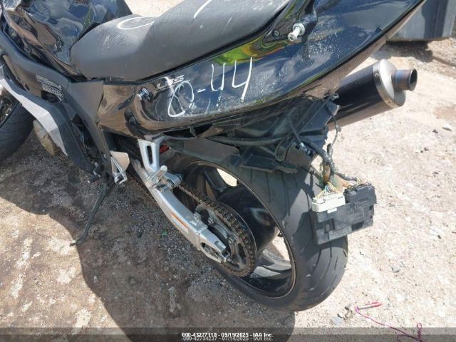 Honda Cbr1100 Xx Image 3