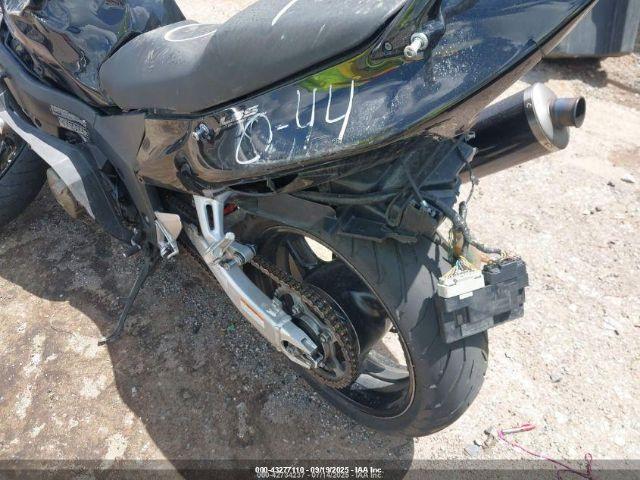 Honda Cbr1100 Xx Image 3