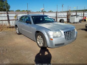  Salvage Chrysler 300