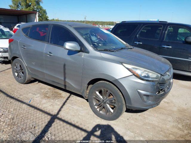  Salvage Hyundai TUCSON