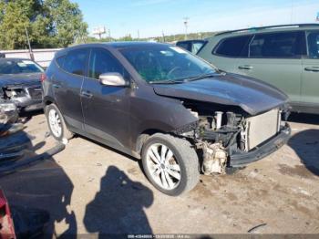  Salvage Hyundai TUCSON