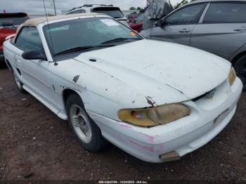  Salvage Ford Mustang