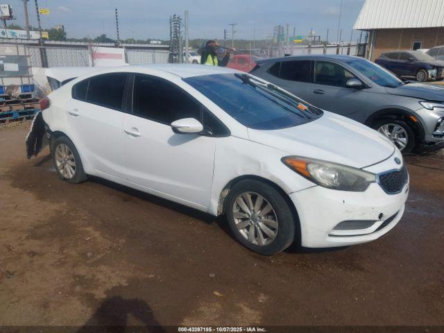  Salvage Kia Forte