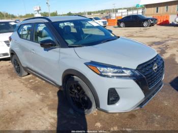  Salvage Nissan Kicks