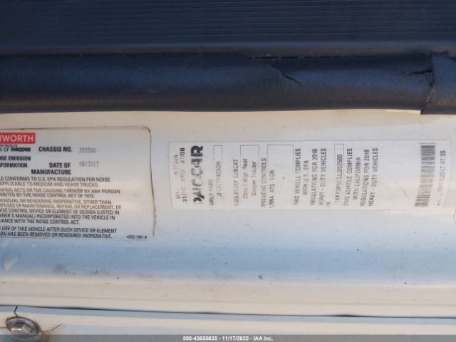 Kenworth T680 Image 10