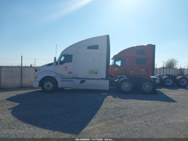 Kenworth T680 Image 2