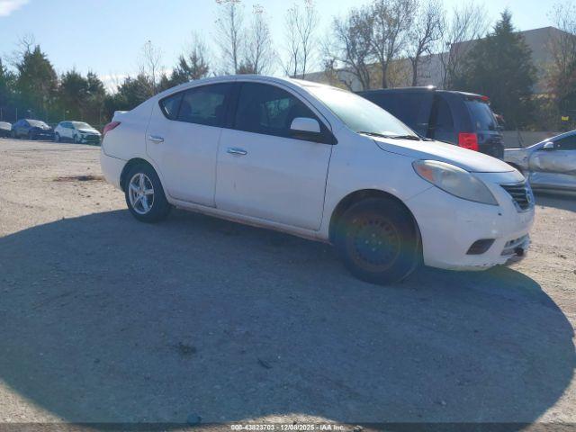  Salvage Nissan Versa