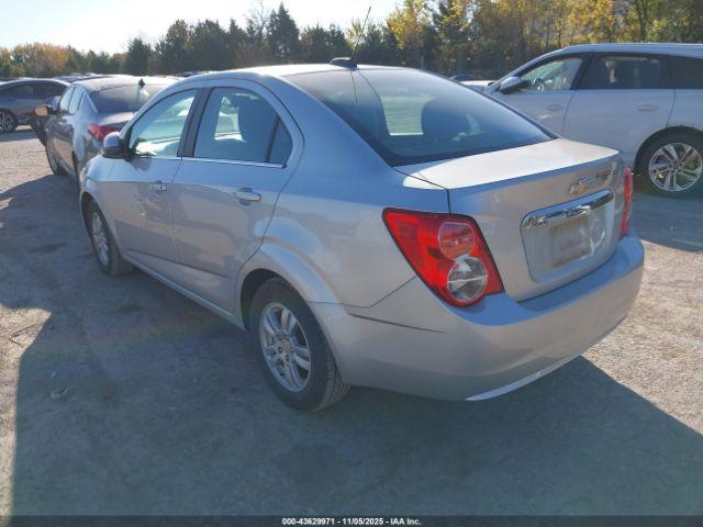 Chevrolet Sonic Lt Auto Image 11